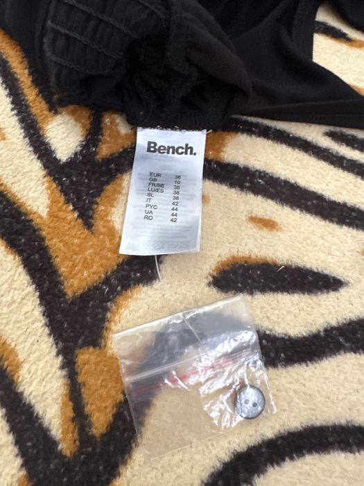 Bench Jumpsuit къс летен гащеризон в черно Номер 36/ S нов
