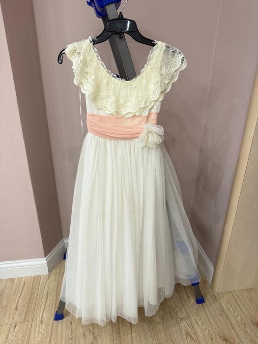 Вечерняя платье для девочки.