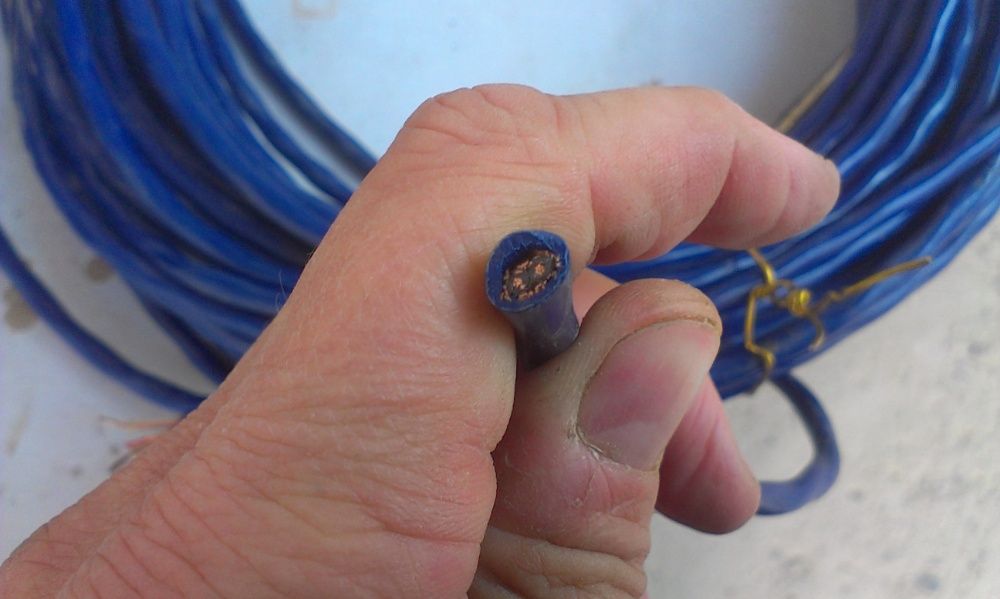 Провод микрофонный, состояние: новое.