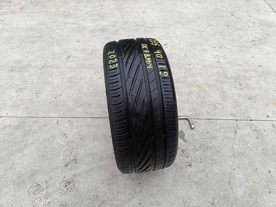 O anvelopa vara 255 40 19 uniroyal rainsport 5 cu 7,8 mm dot 2023