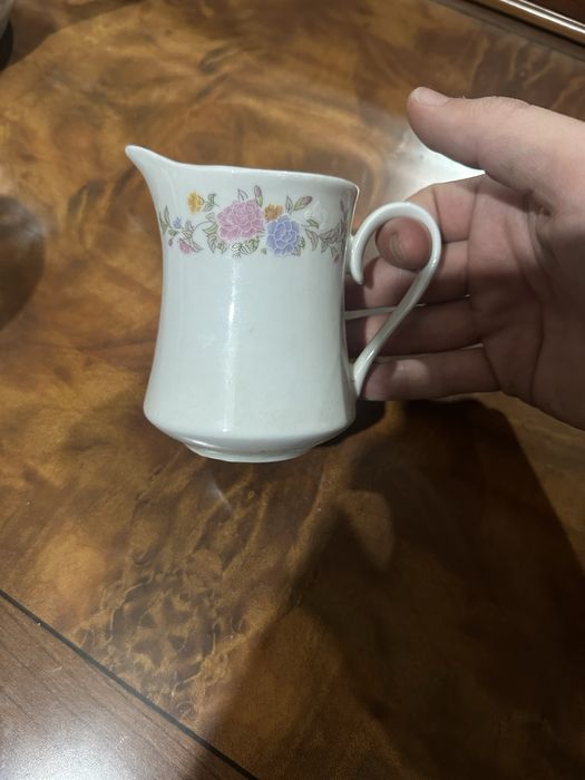 Фарфоровая чайный сервис