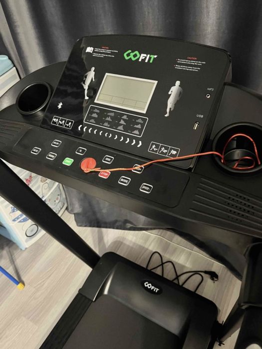 Продаётся беговая дорожка Gofit