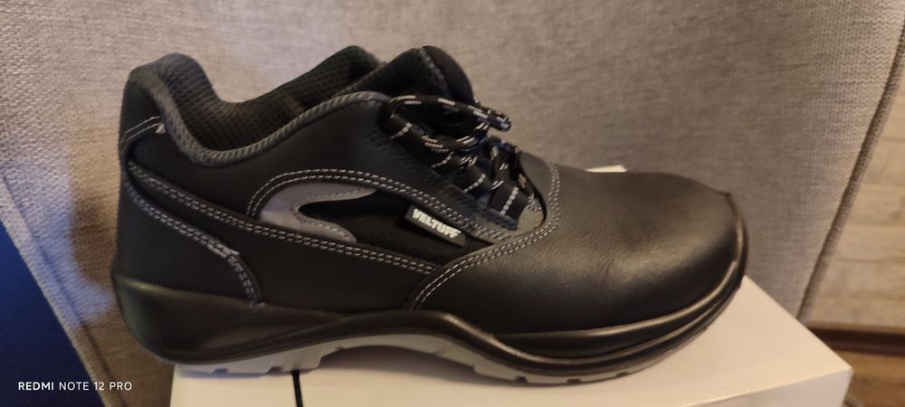 Адр-обувки Veltuff