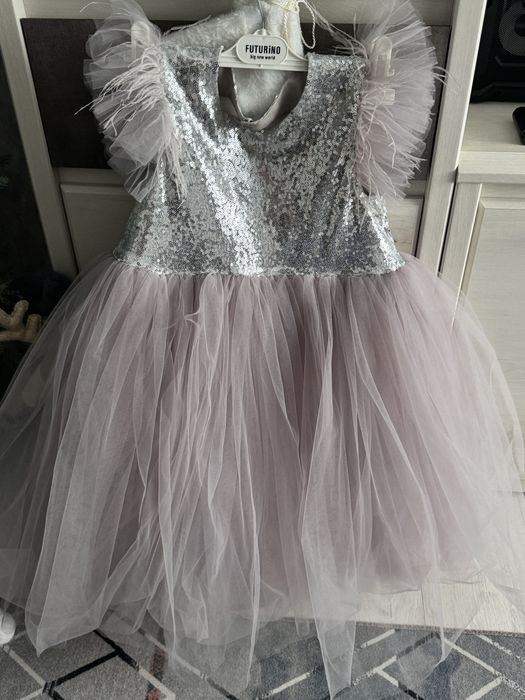 Нарядное пышное платье