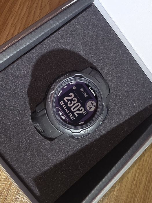 Garmin Instinct 2S Solar - Graphite - Full Box