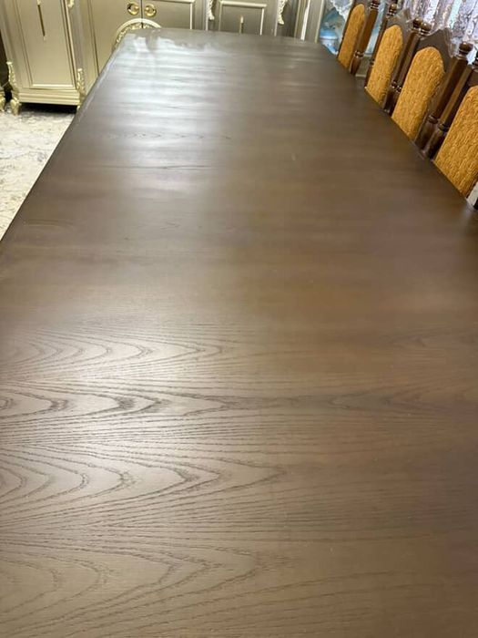 Большой стол и 12 шт стульев