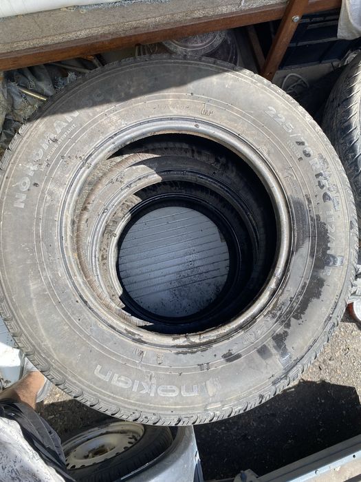 Резина 225/70R15