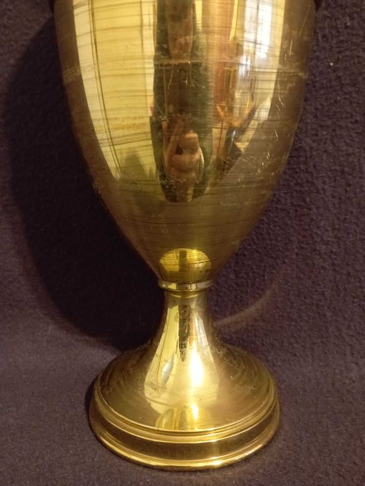 Комплект от две големи старинни месингови вази - ваза