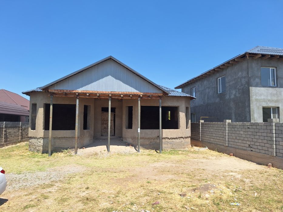 Участок  и дом в Пахтакор