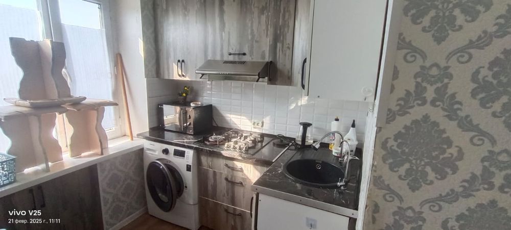 Продам 4х комнатню квартиру