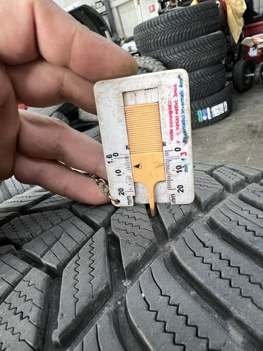 235/50 R18 Hankook Winter