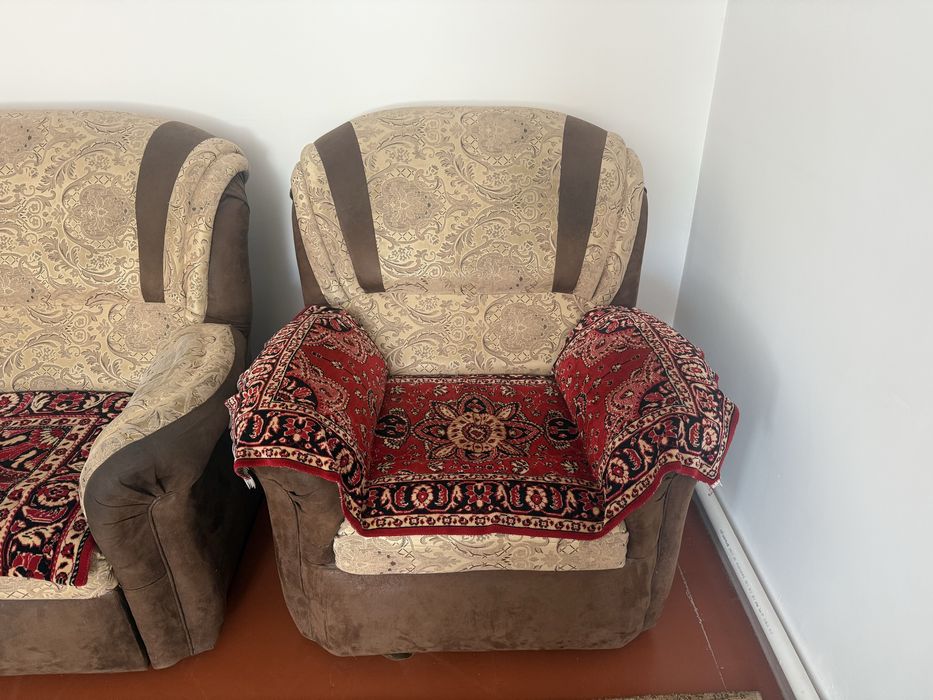 Диван с креслами