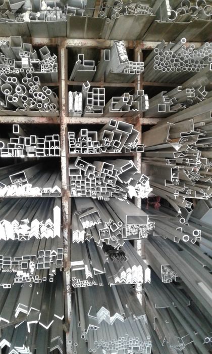 алюминиевый уголок