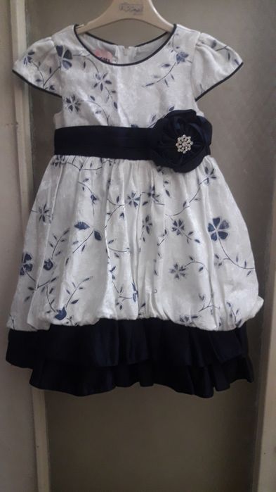 Платье на девочку.