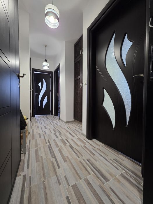 Давам Тристаен  Апартамент  под наем  Ново Строителство Обзаведен