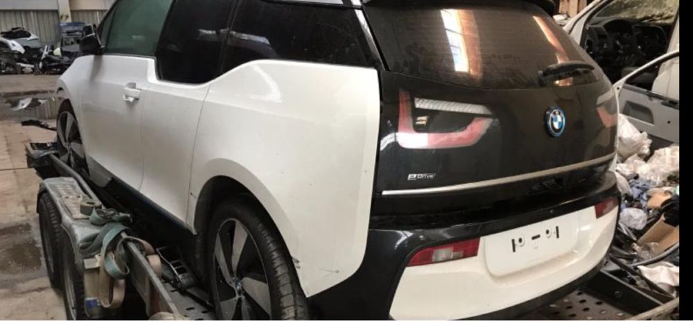 Продава се само на части BMW I3 2018 година