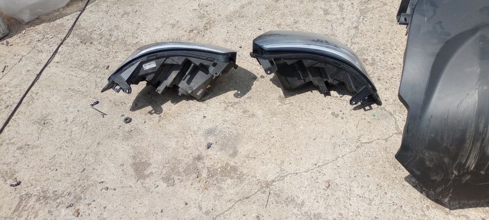 Piese Renault master Far stanga dreapta aripi,tragher, bară capotă Ren