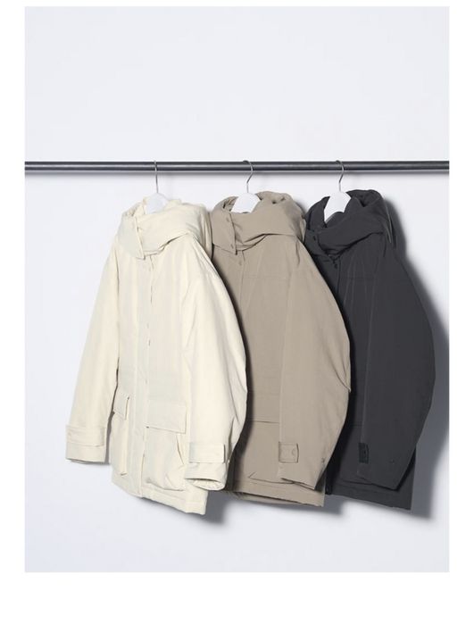 Парка юникло ,размер С-М.