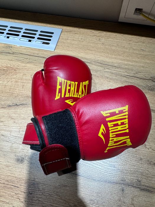 Продам спортивный инвентарь