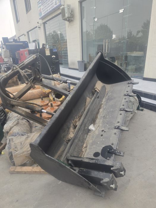 Кара внедарожный вилочный погрузчие