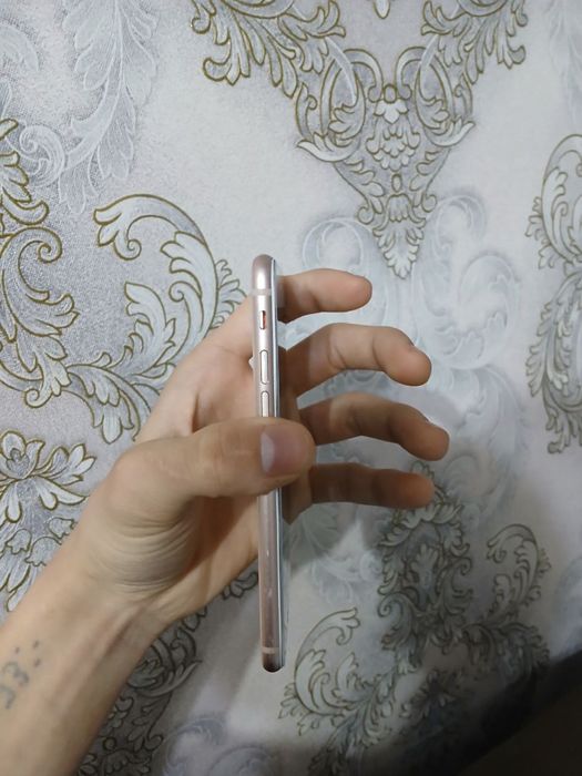 Iphone 8 ideal srochni