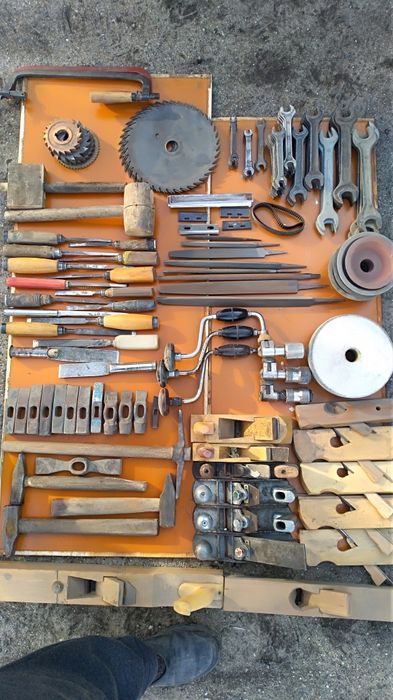 Столярный и слесарный инструмент