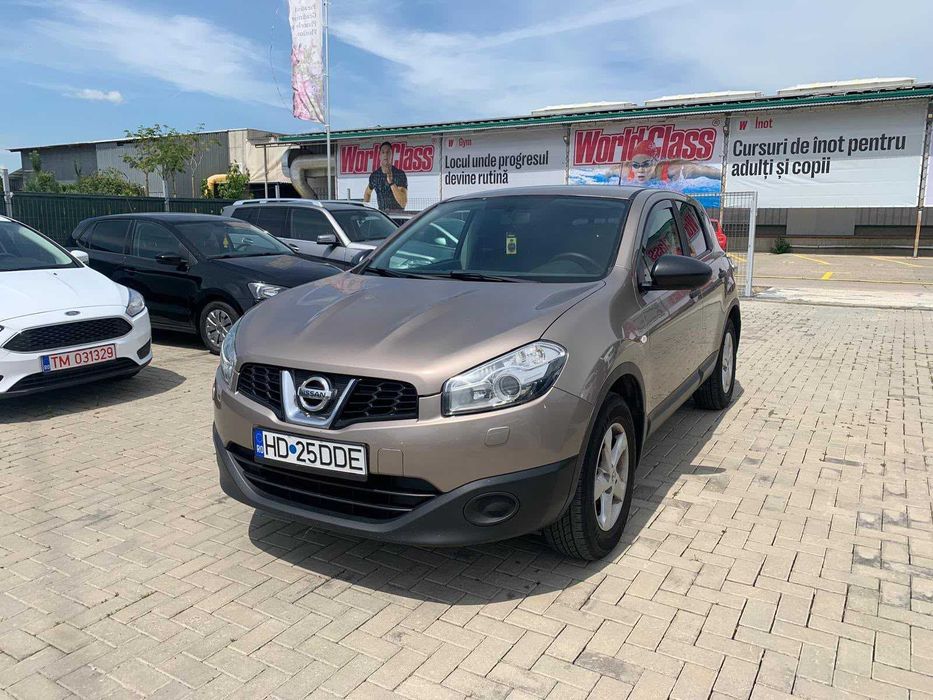 Nissan Qashqai 2013 benzină, 4.999 € — imagine 1
