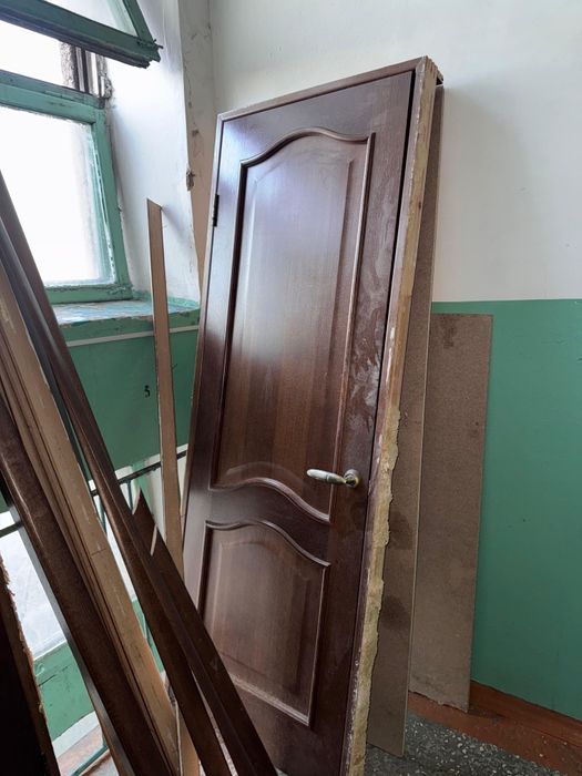 Межкомнатные двери из натурального дерева