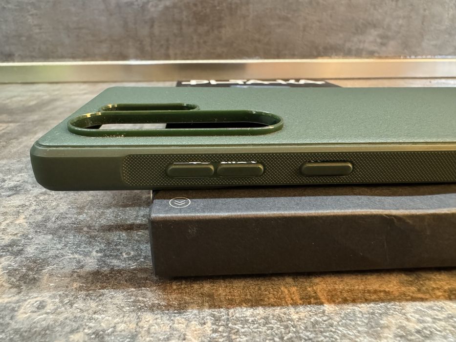 Кейс Pitaka за Samsung s25 ultra + подарък