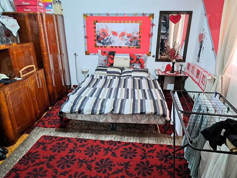 Vand casa in Reghin, zona centrala