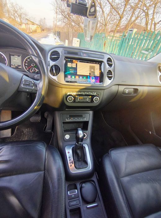 volkswagen tiguan 2012