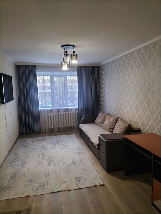 Сдам 2-х ком кв ЦЕНТР - ул. Момышулы 14 на длительный срок 180 000  тн