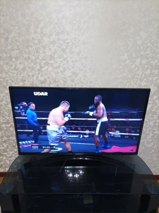 Продам телевизор lg 2020