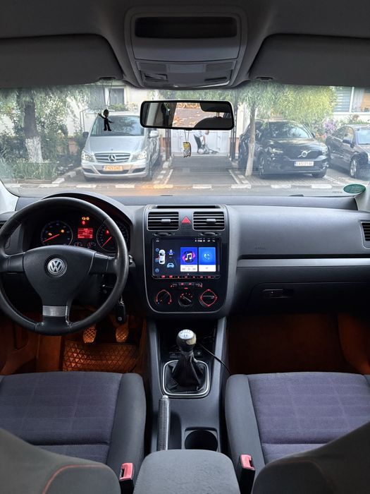 VW Golf 5 1.6 benzină + GPL