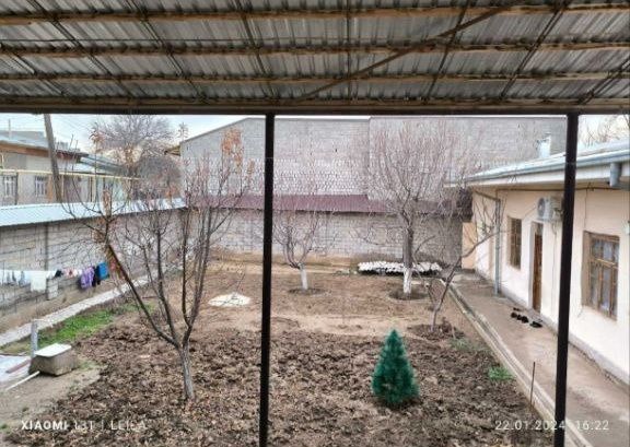 Abdurahmonovda hovli sotiladi