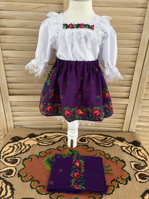 Costum popular de Maramures pentru fetite, botez