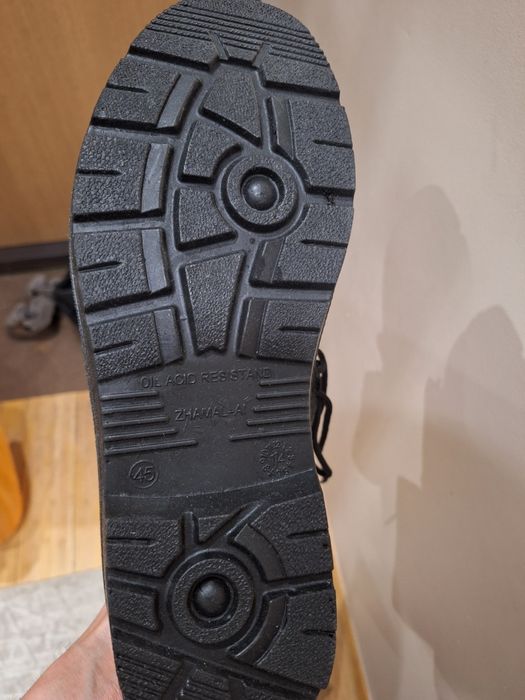 Берцы зимний 45 размеру