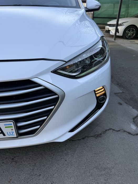Hyundai elantra 2017 Srochniy