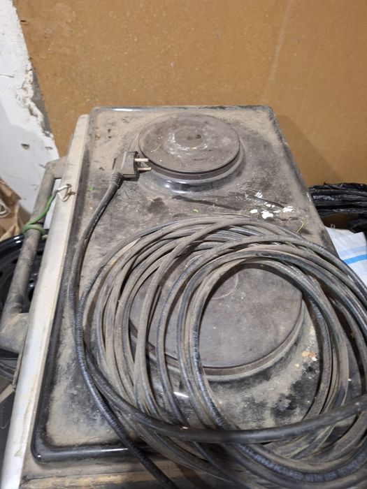 Электро плита с духовкой