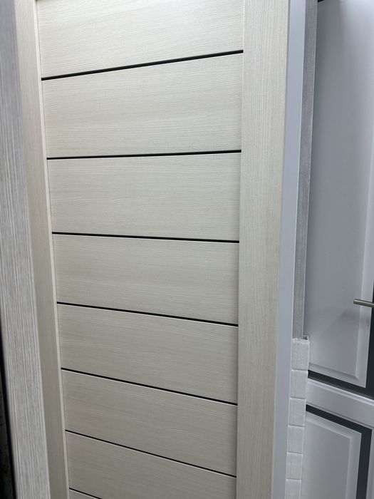 межкомнатный дверь