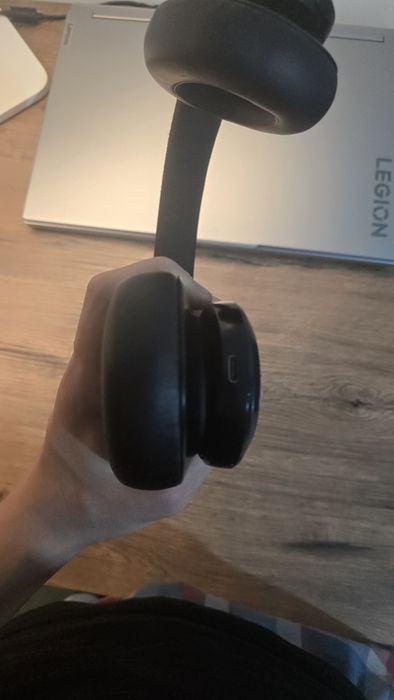 Наушники JBL Live 660NC