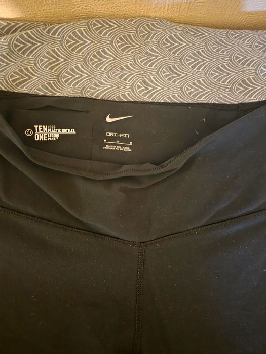 Дамски/женски  дрехи