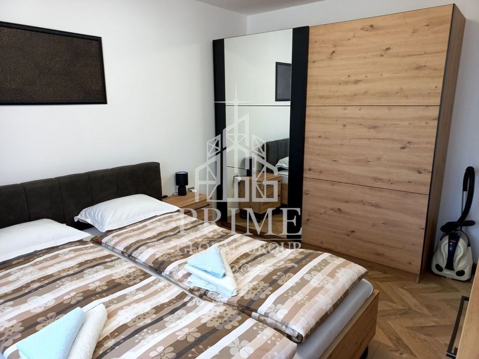 Продава се Тристаен апартамент в Варна, Лятно кино Тракия - 115 кв.м за 1869 €/кв.м - Снимка #2