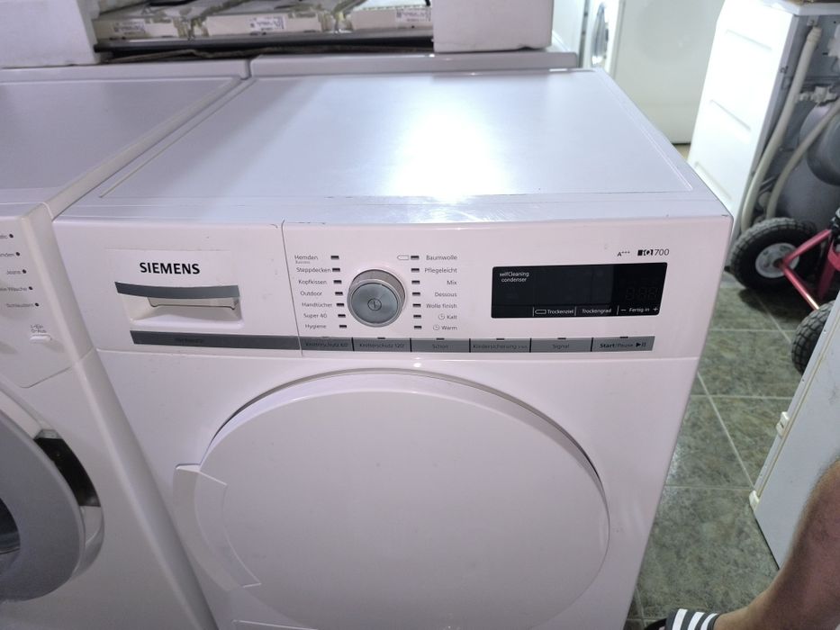 Сушилня Siemens WT44W5W0 - IQ700 - 8кг. термопомпа Клас А+++