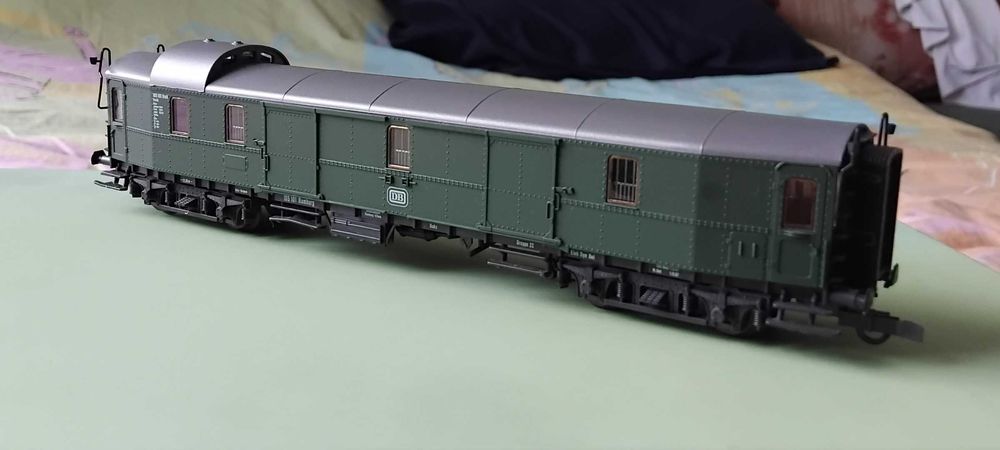 Vagoanele HECHT ROCO 1.87 HO Ambele modele NOI