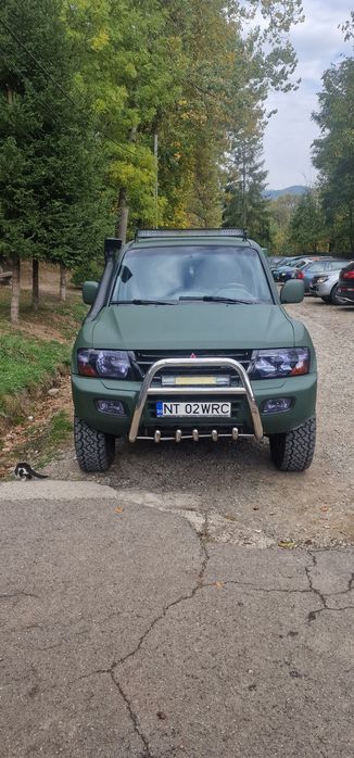 Vând Mitsubishi pajero shogun