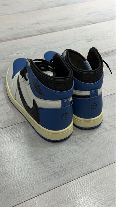 Кроссовки Nike, новые.