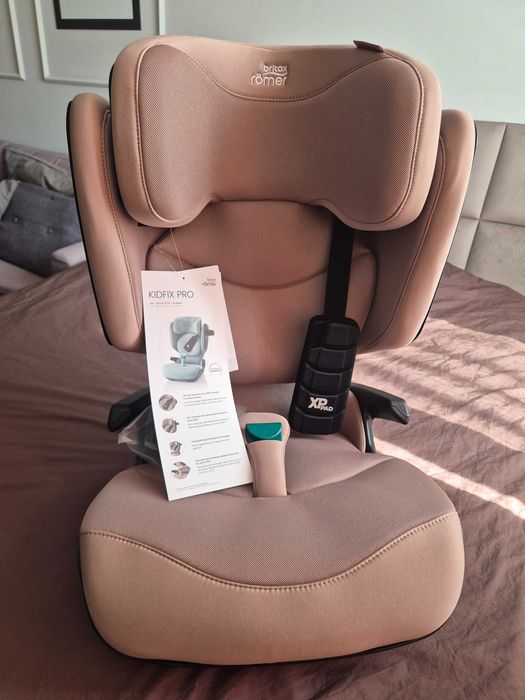 Детски столчета Britax Romer KidFix Pro & BR - в цвят пепел от рози и черен (3.5г до 12г)