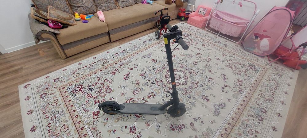 Электронной самокат