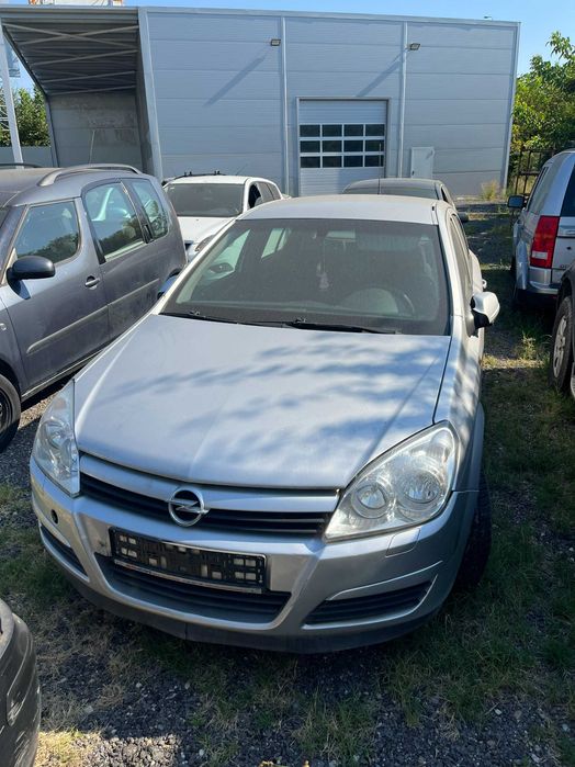 Dezmembrez Opel Astra H hatchback gri argintiu Z157 1,7 CDTI 2005